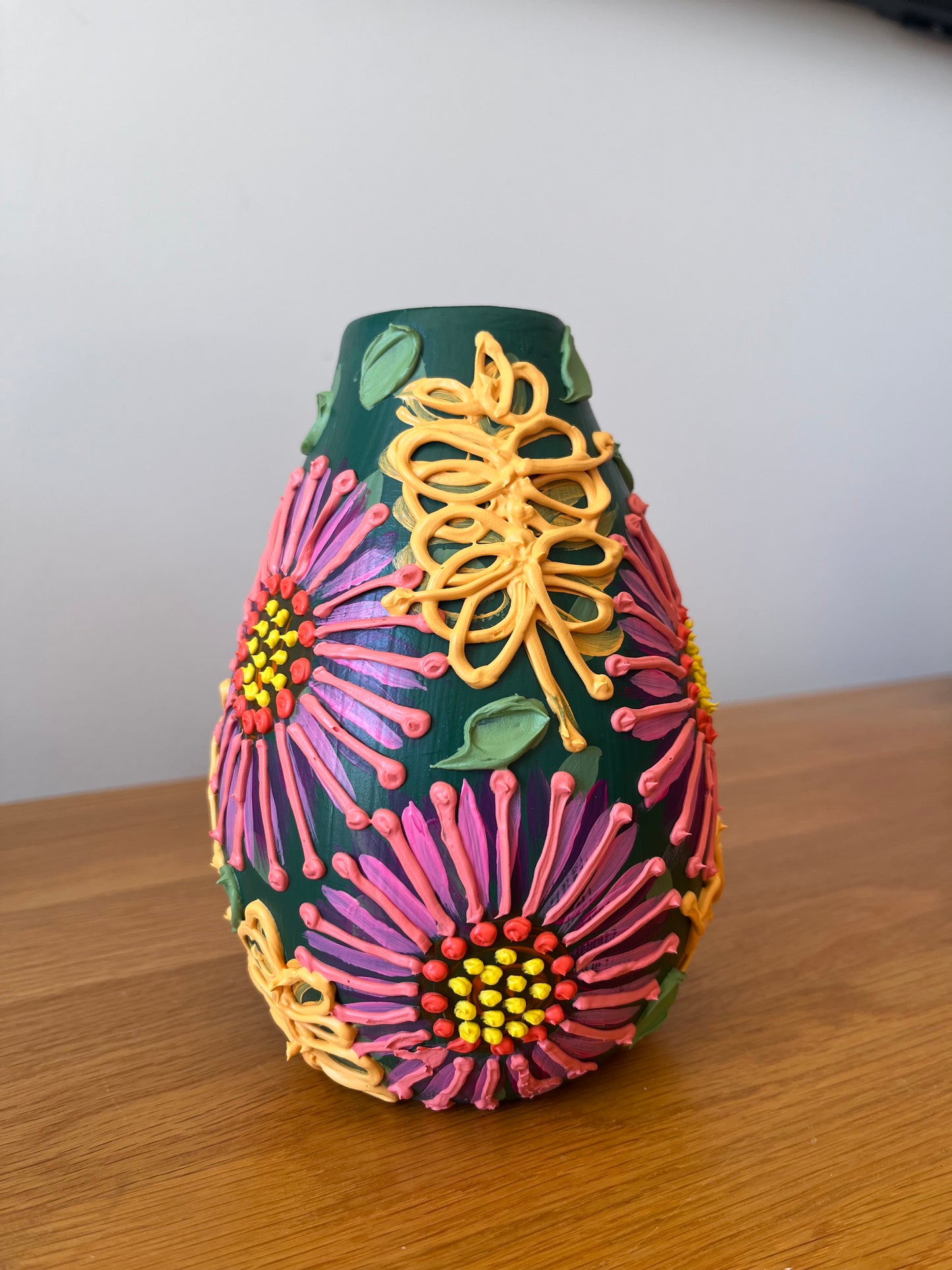 Raindrop Vase - Bush Dance