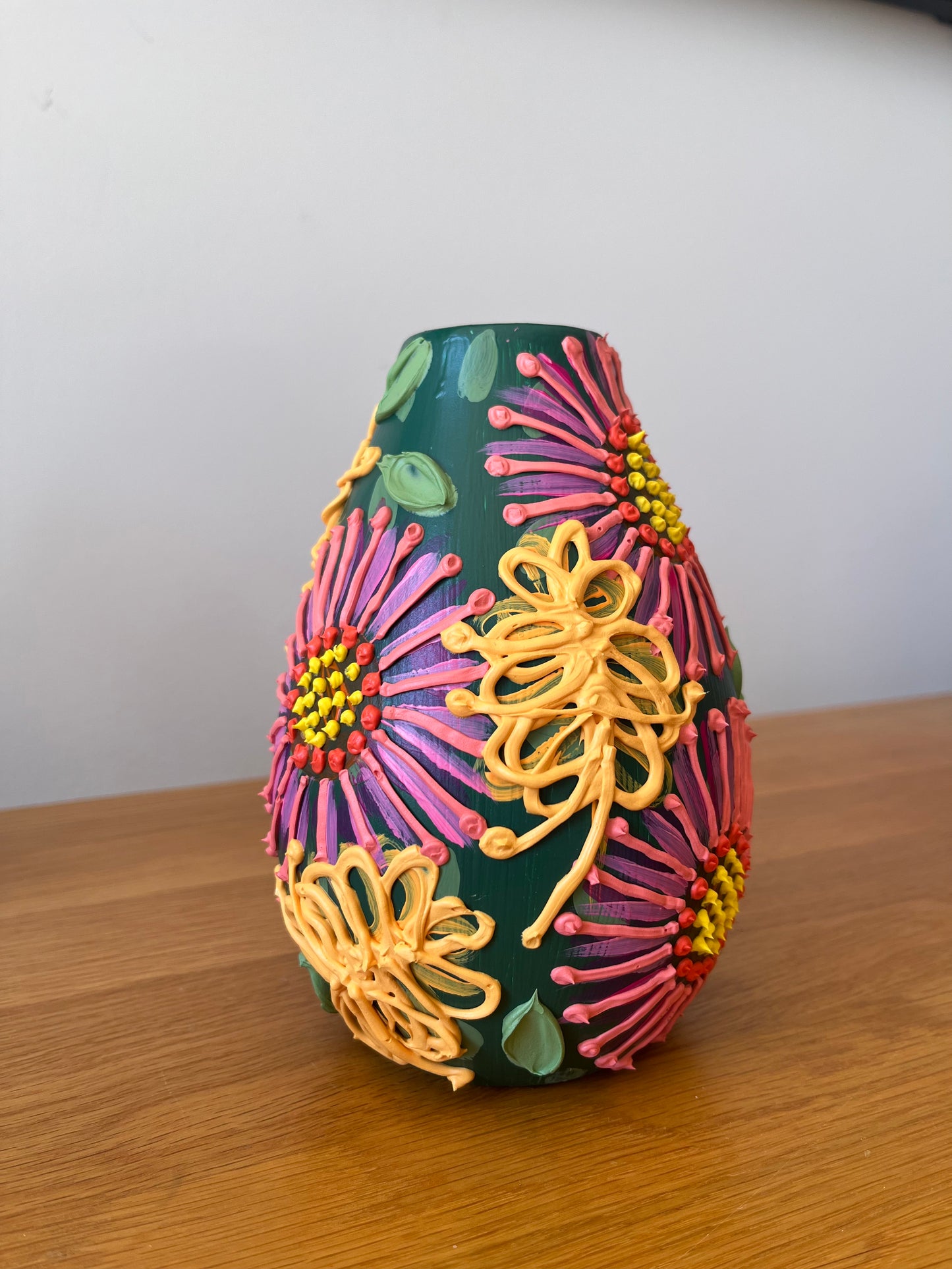 Raindrop Vase - Bush Dance