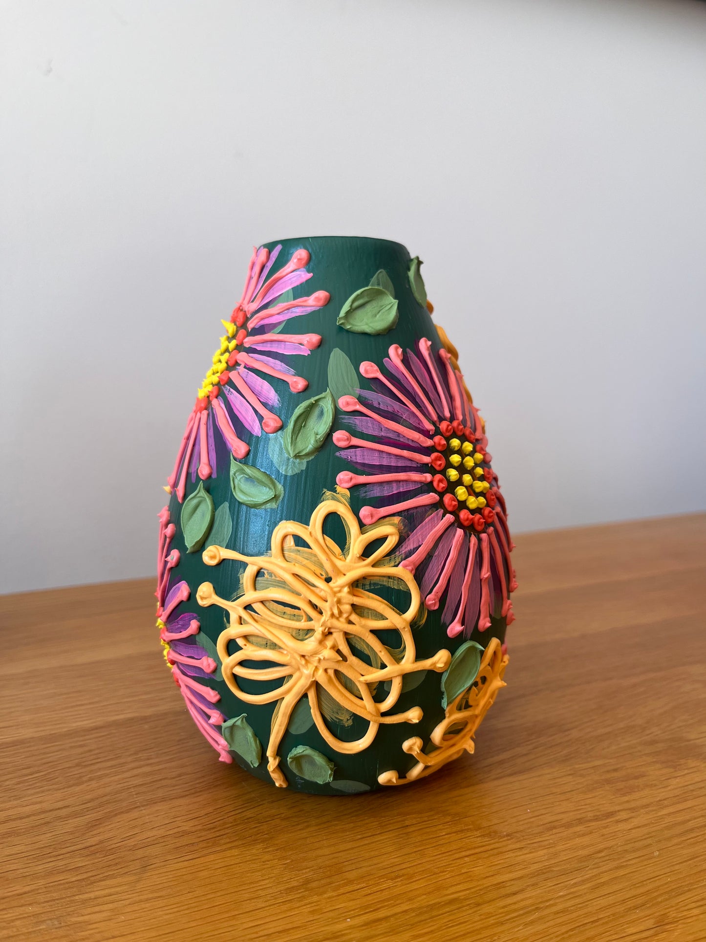 Raindrop Vase - Bush Dance