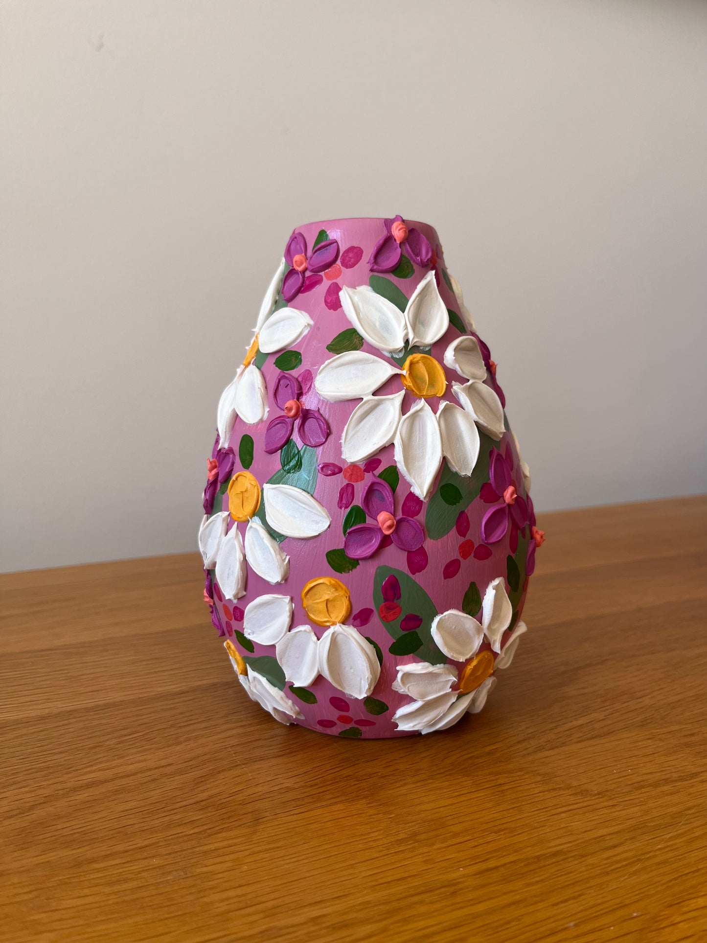 Raindrop Vase - Pink Daisy Field