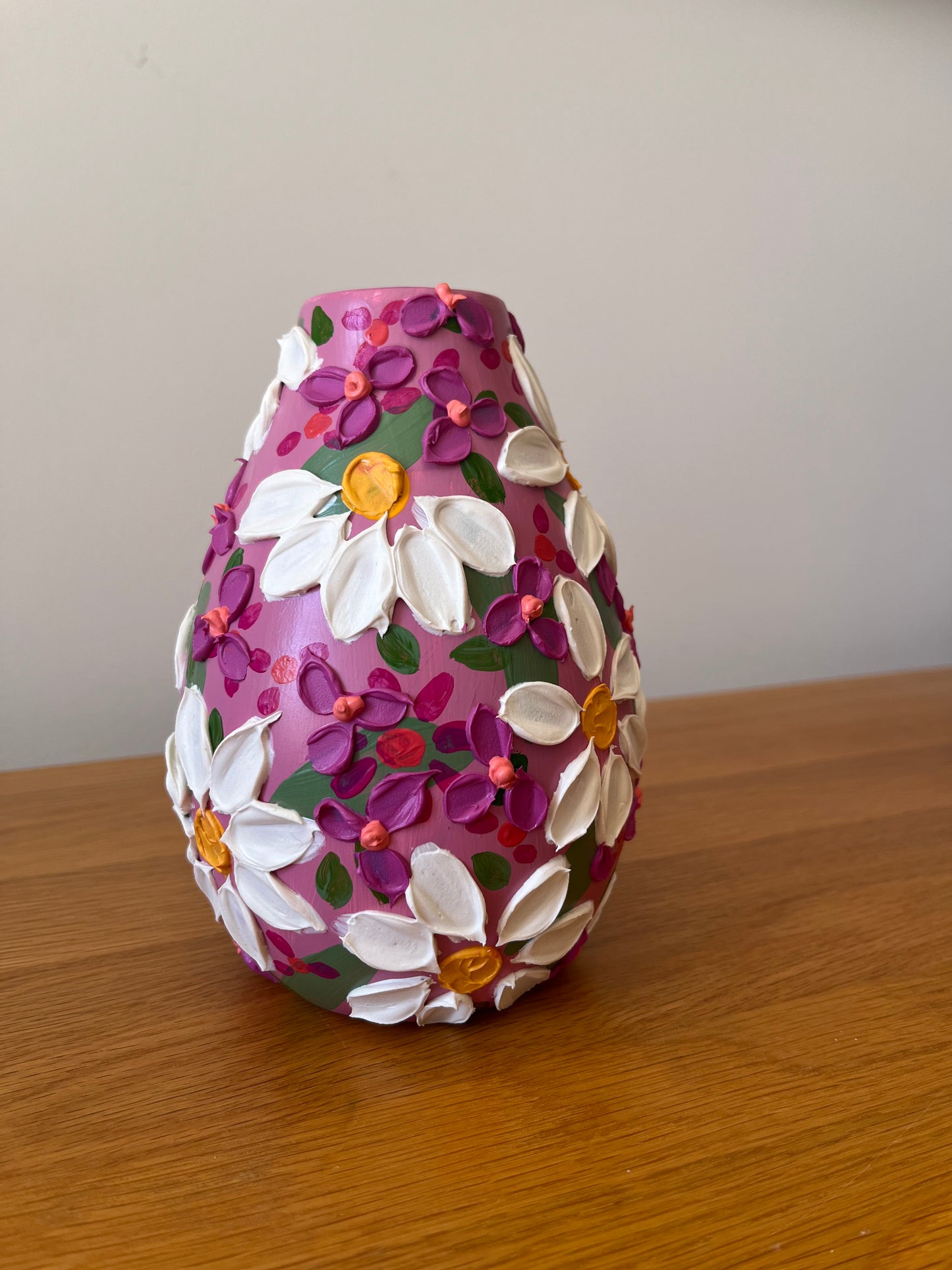 Raindrop Vase - Pink Daisy Field