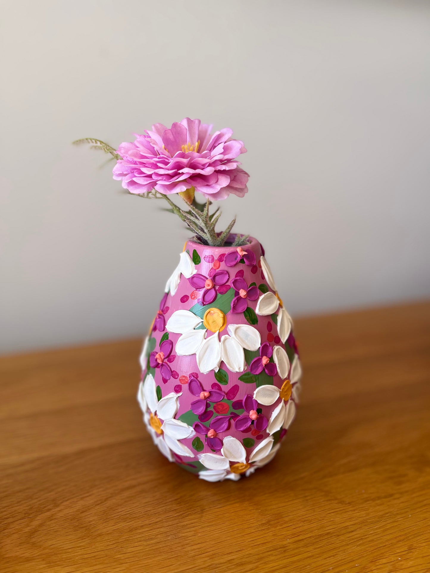 Raindrop Vase - Pink Daisy Field